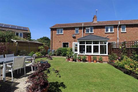 3 Hall Close, Stoneleigh, Coventry, CV8 3DG