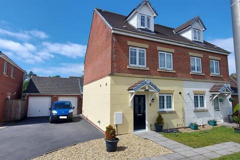 35 Cwrt Lando, Pembrey, Burry Port, SA16 0YE