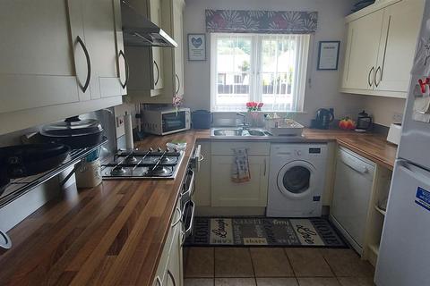 35 Cwrt Lando, Pembrey, Burry Port, SA16 0YE