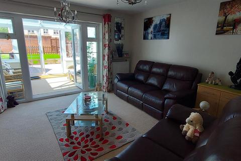 35 Cwrt Lando, Pembrey, Burry Port, SA16 0YE