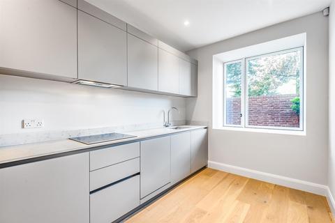 3 bedroom flat for sale - Dersingham Road, Cricklewood, NW2