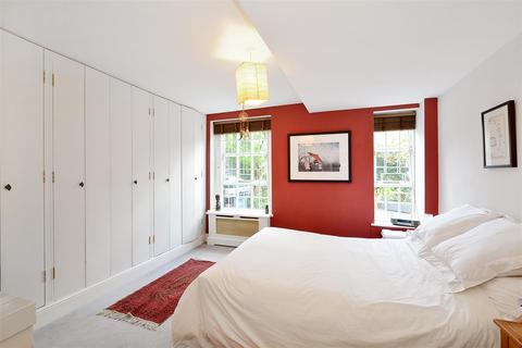 17 Ainsley Street, London, E2 0DL