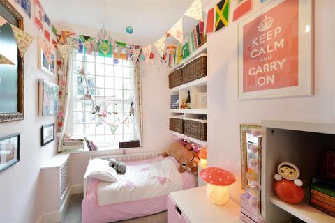 17 Ainsley Street, London, E2 0DL