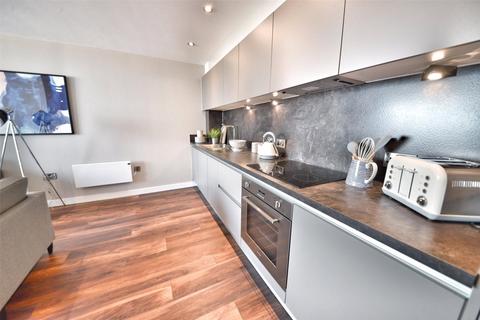 2 bedroom apartment to rent, Regent Road, Manchester, M3