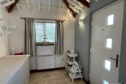 23 Central Avenue, St Austell, PL25 4JG