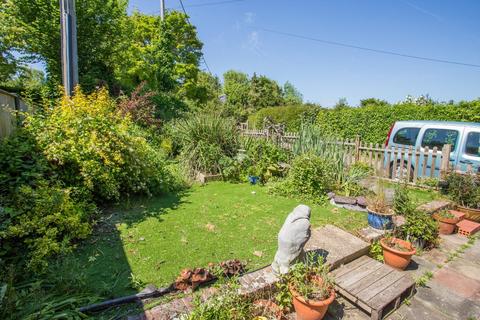 Cadiz Cullens Hill, Elham, Canterbury, CT4 6UJ