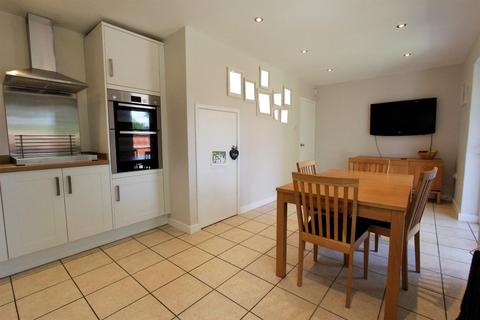 137 Beech Avenue, Bourne, PE10 9RB