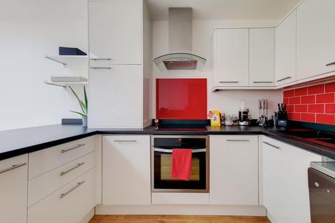 212 Shroffold Road, Bromley, BR1 5NL