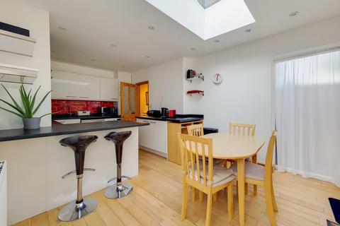 212 Shroffold Road, Bromley, BR1 5NL