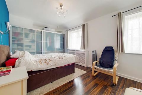 212 Shroffold Road, Bromley, BR1 5NL