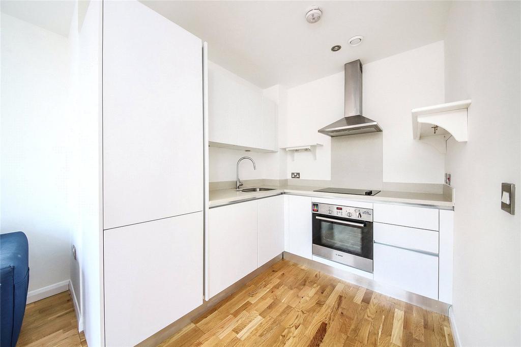 Norwich House, Streatham, London, SW16 1 bed apartment £1,200 pcm (£