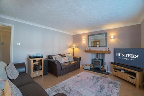 61 Breamore Crescent, Dudley, DY1 3DA