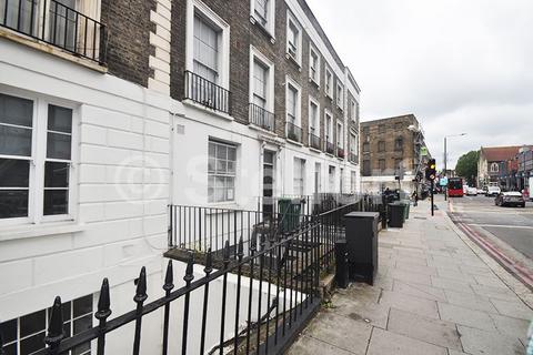 3 bedroom flat to rent, Camden Road, London, N7