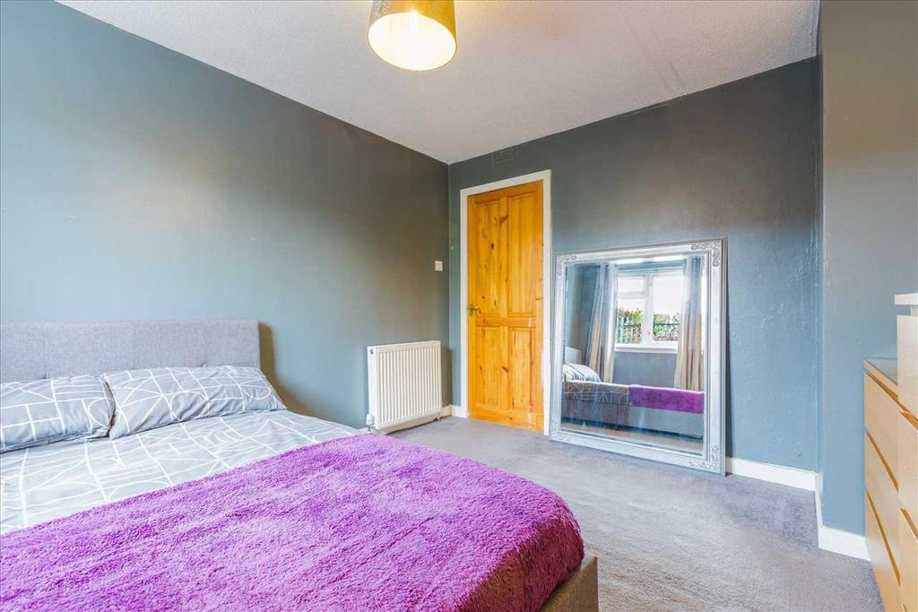 Bedroom One (2)