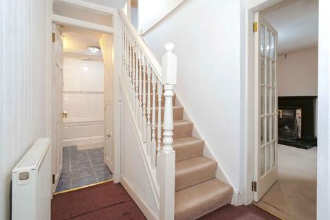 Le-anna Cottage, 82 Willoughby Street, Muthill, Crieff, PH5 2AE