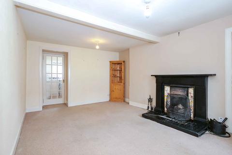 Le-anna Cottage, 82 Willoughby Street, Muthill, Crieff, PH5 2AE