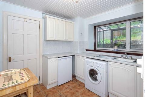 Le-anna Cottage, 82 Willoughby Street, Muthill, Crieff, PH5 2AE
