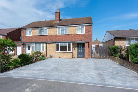 3 bedroom semi-detached house for sale, Chiltern Avenue, Farnborough, GU14