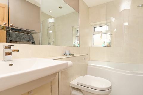 144a Windmill Road, Brentford, TW8 9NQ