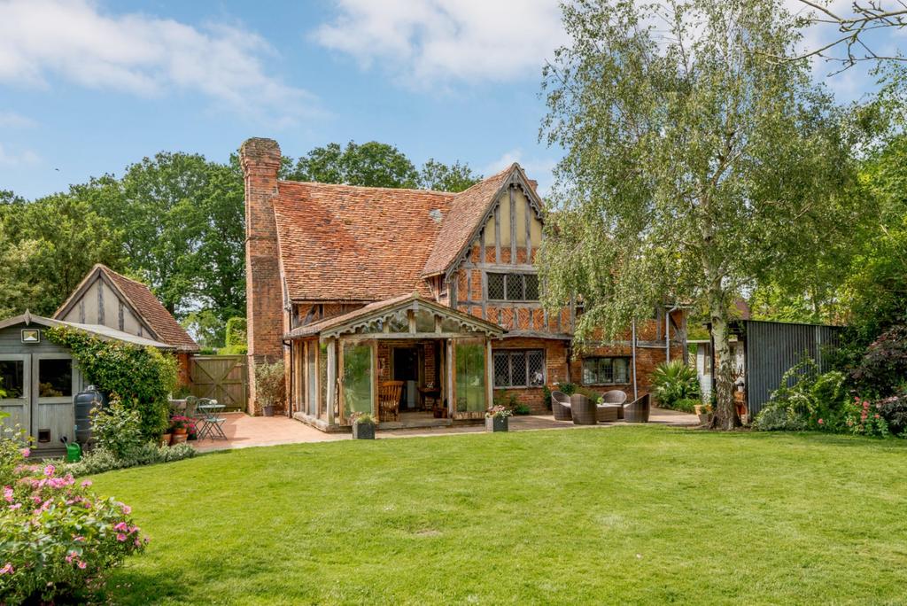 Village Road, Dorney, Windsor, Berkshire 3 bed detached house £1,500,000