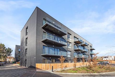 1 bedroom apartment for sale, at Coppice Yard, Bell Foundry Close CR0