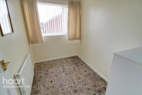 16 Fir Grove, Wolverhampton, WV3 0UR