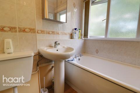 16 Fir Grove, Wolverhampton, WV3 0UR