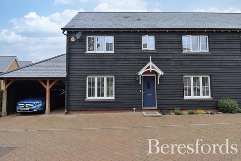 4 Birdie Close, Chelmsford, CM3 3FW