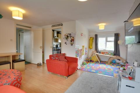 2 Bracknell Walk, Bewbush, Crawley, RH11 6EG
