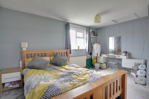 2 Bracknell Walk, Bewbush, Crawley, RH11 6EG