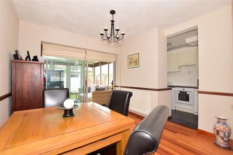 26 Stanhope Road, Rainham, RM13 7RP