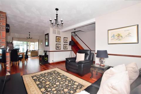 26 Stanhope Road, Rainham, RM13 7RP
