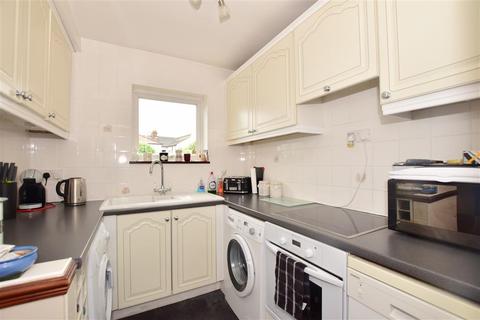 26 Stanhope Road, Rainham, RM13 7RP