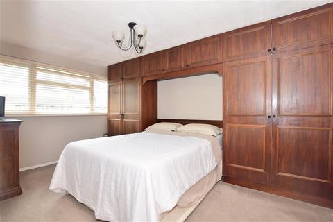 26 Stanhope Road, Rainham, RM13 7RP