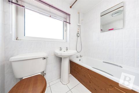 62 Clipper Crescent, Gravesend, DA12 4NN