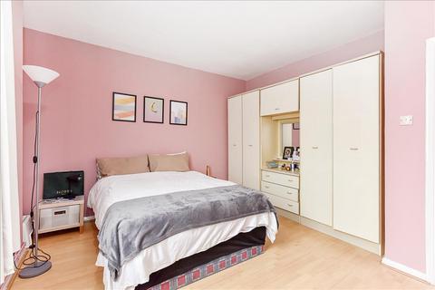 3 bedroom apartment to rent, Herbrand Street, Bloomsbury, WC1N