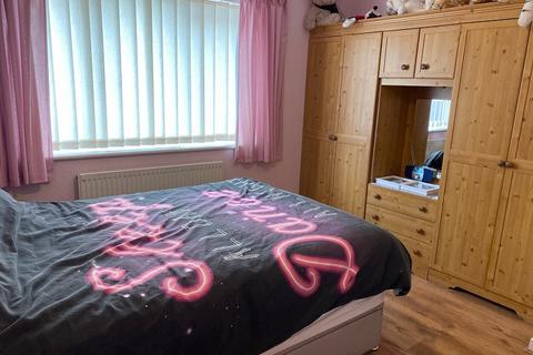 12b Aberclydach Place, Clydach, Swansea, SA6 5BU