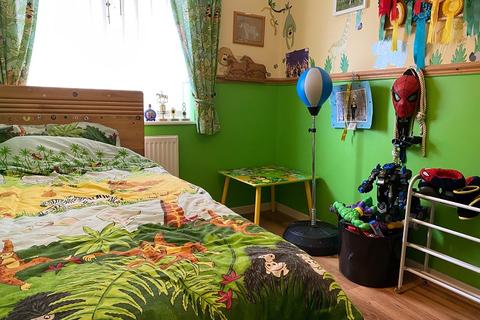 12b Aberclydach Place, Clydach, Swansea, SA6 5BU
