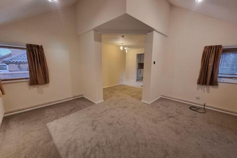 1 bedroom ground floor maisonette to rent, Matthew Court, Shenley Church End, Milton Keynes, MK5