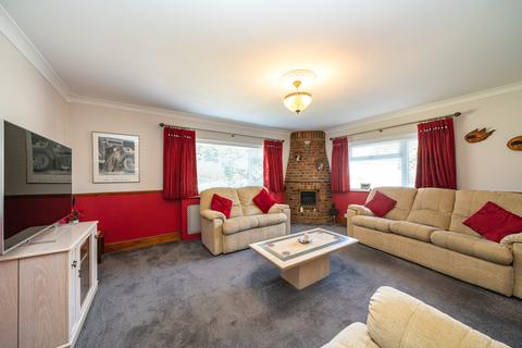 1 Gilbert Way, Berkhamsted, HP4 3JF