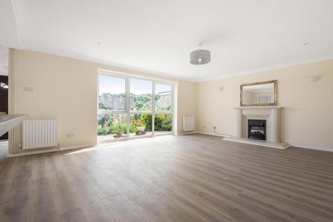 3 bedroom detached bungalow to rent, Kennington,  Oxfordshire,  OX1