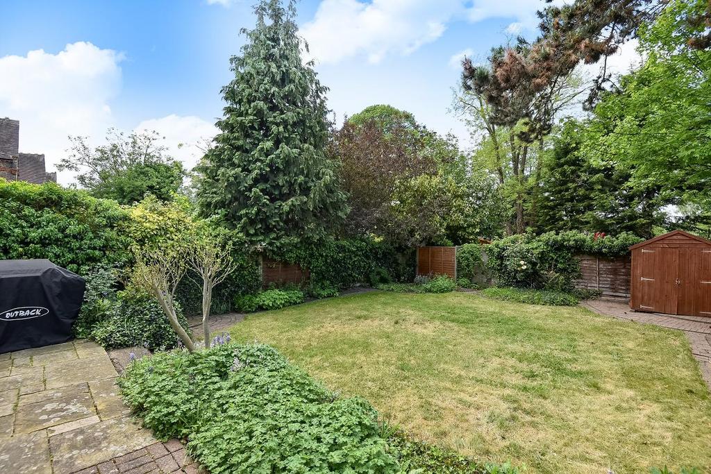 West Park, Mottingham 2 bed flat £475,000