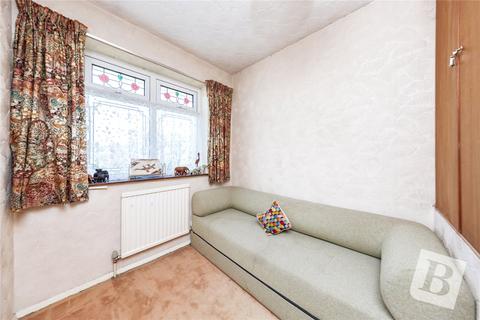 12 Dawson Drive, Rainham, RM13 7ED