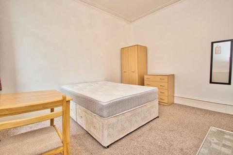 House share to rent, Willesden Lane, Willesden