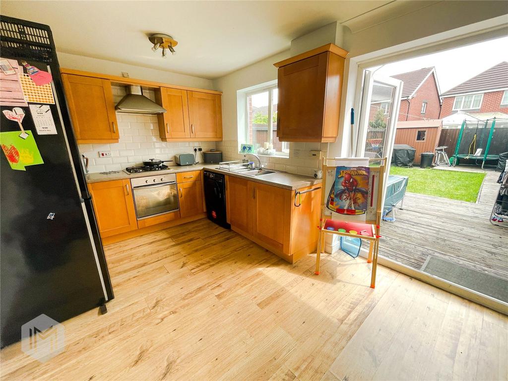 Astbury Close, Bury, BL9 3 bed terraced house £175,000