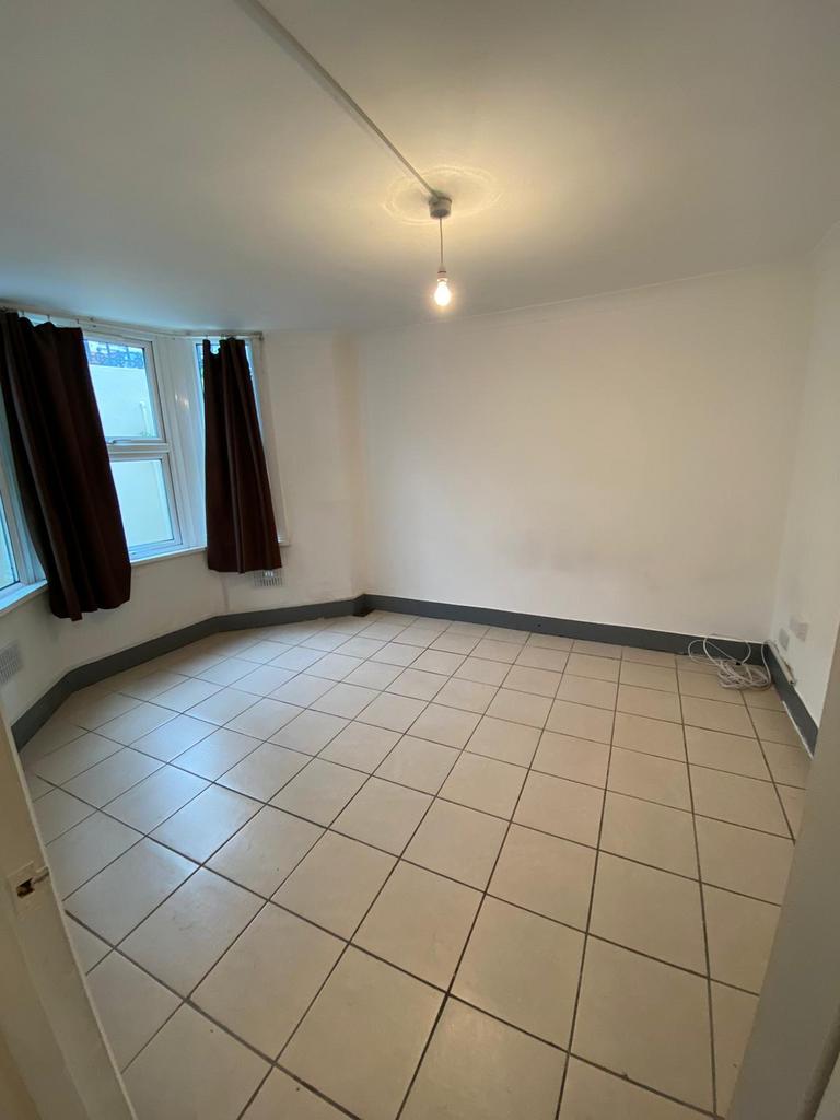 A Lovely 1 Bedroom Flat to Let In East Ham