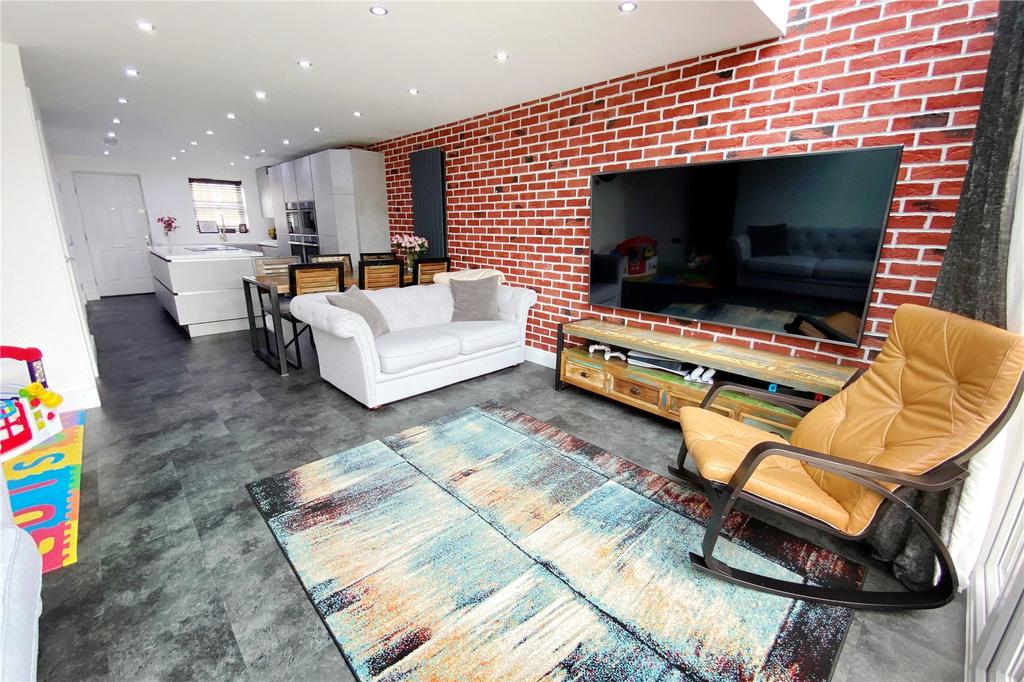 Thompson Grove, Littlehampton 4 bed house £369,950