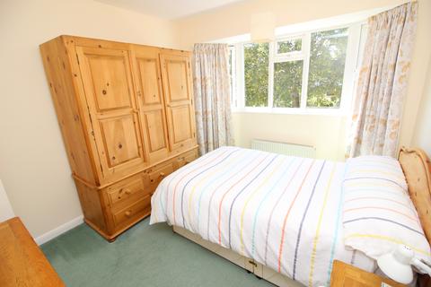 175 Pembury Avenue, Worcester Park, KT4 8BY