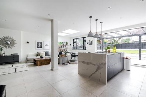 47 Chiltern Drive, Surbiton, KT5 8LP