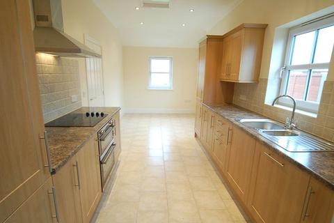 3 bedroom semi-detached house to rent, The Street, Beck Row, Bury St. Edmunds, Suffolk, IP28